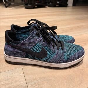 Nike Dunk Flyknit Chlorine Blue Size 10.5 Mens
